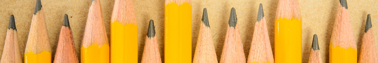 Picture of a row of yellow pencils